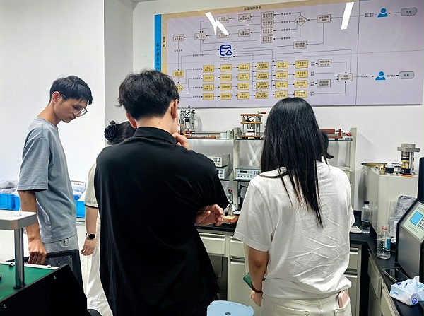 ScreenShot_2025-10-16_095554_553