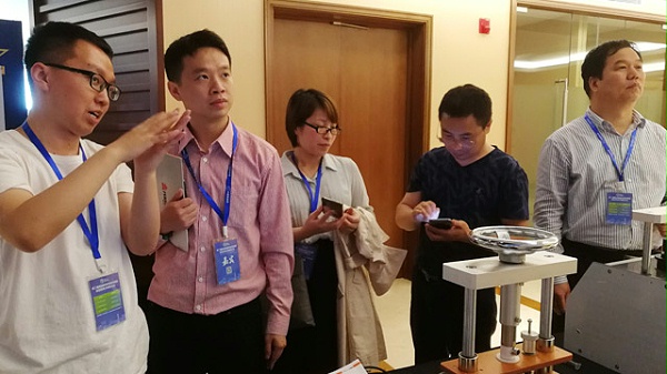 晶格亮相第二届低碳纳米材料制备及应用技术高峰论坛