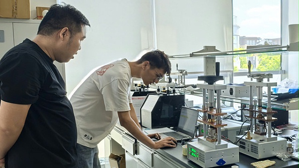 晶格成功测试客户氧化铝粉末电阻率，助力材料行业技术进步